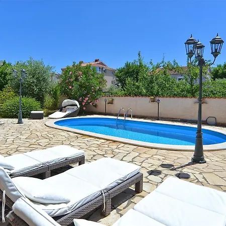 Vakantiehuis House Vesna 2101