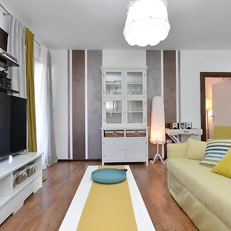House Vesna 2101