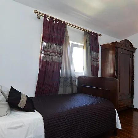 House Vesna 2101 * 풀라