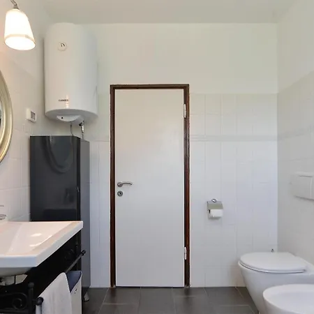 Vakantiehuis House Vesna 2101 *