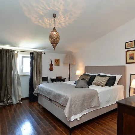 House Vesna 2101