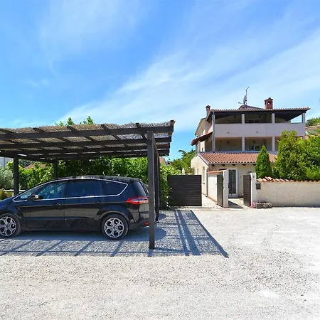 펜션 House Vesna 2101