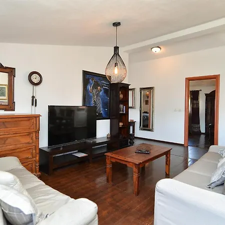 House Vesna 2101 Holiday home Pula