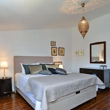 House Vesna 2101 Holiday home Pula