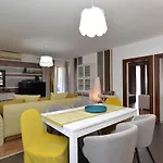 Casa de Férias House Vesna 2101 *